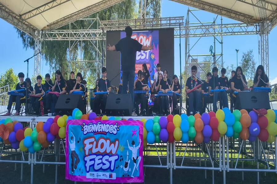 TALLER DE MÚSICA LLENO DE RITMO EL FLOW FEST